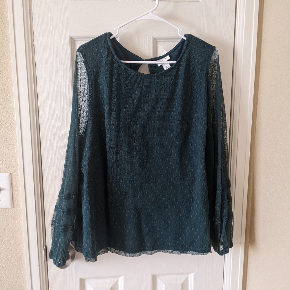 2x Ava & Viv top